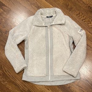 North Face Furry Fleece Sherpa Size Medium